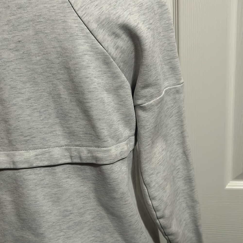 Nike Women’s Hoodie w/ Large Hood White/Very light grey color Size XS Like new - Picture 10 of 13